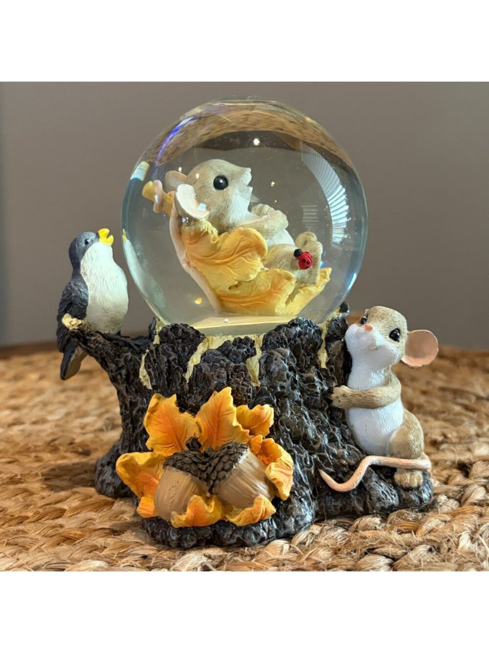Charming Tails "Enjoy The Changes" Snow Globe Dean Griff Mouse Bird Acorns Fall